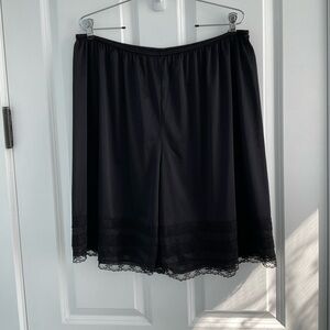 Underworks Black Pettipants With Lace Trim
